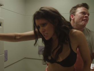 Como transar durante uma viagem de avião