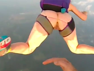 Skydive Pussy