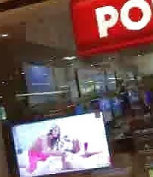 Pornô na TV da loja Ponto Frio (Vídeo)