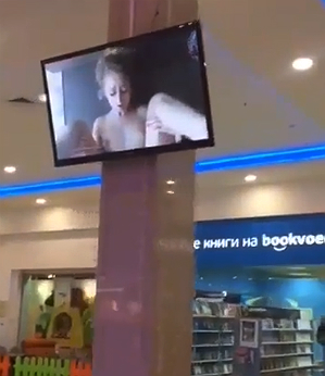 Shopping na Rússia tem pornô transmitido em público