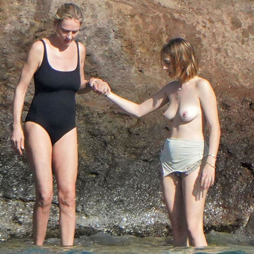 Maya Hawke, filha dos atores Uma Thurman e Ethan Hawke, faz topless em praia